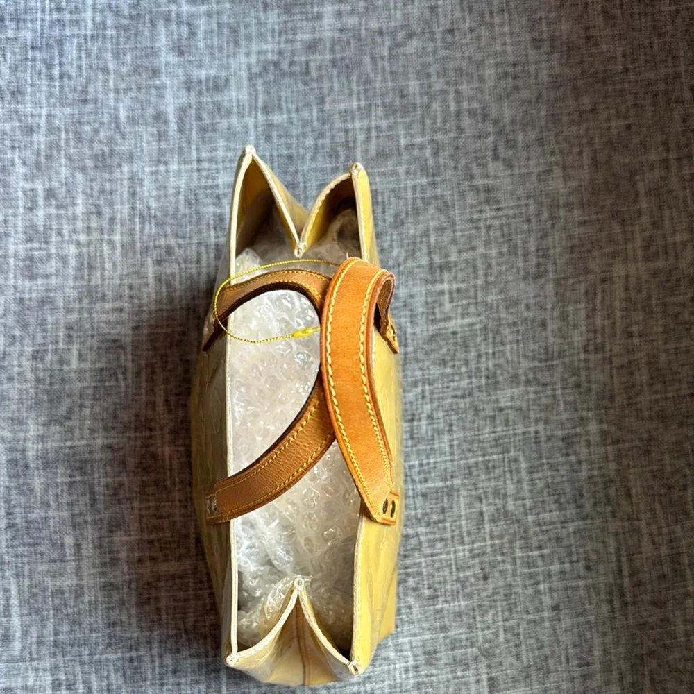 Louis Vuitton Yellow  Vernis Tote with Glossy Finish - Picture 9 of 16